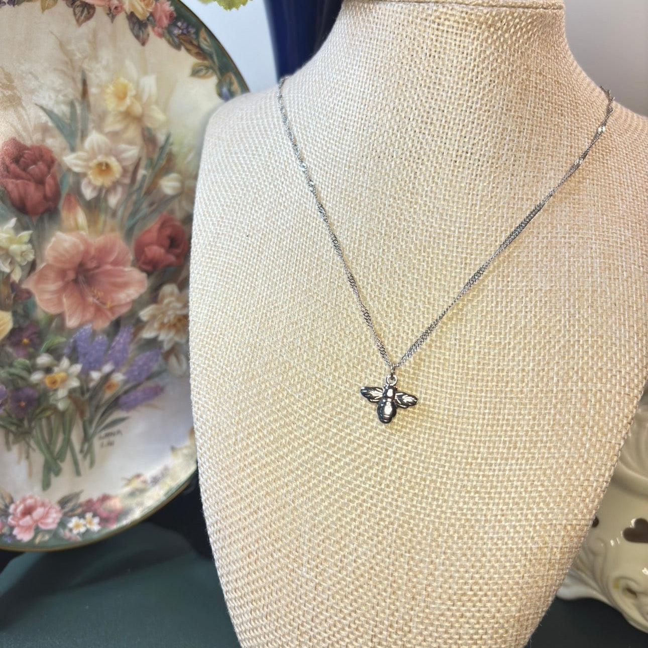 Whispering Honeybee Pendant Necklace - Silver