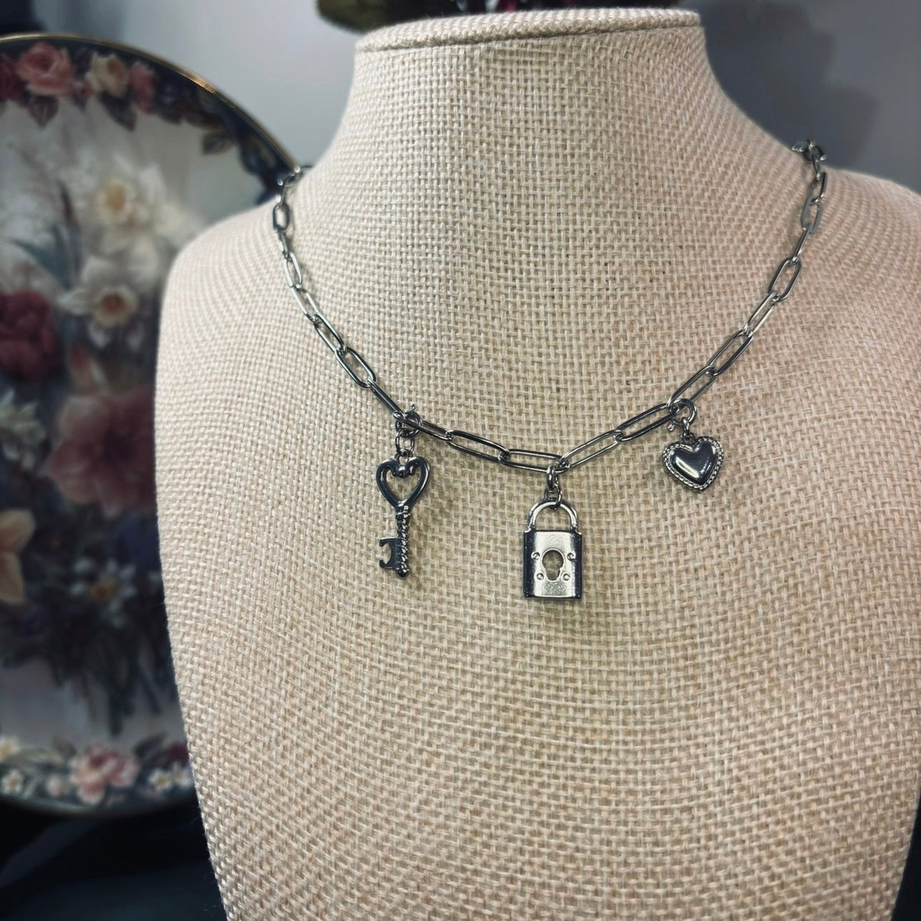 The Everlocked Charm Necklace – Vintage Silver Heart Key & Lock Pendant Chain