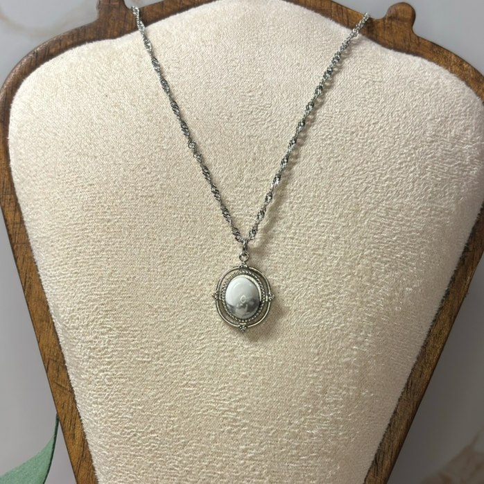 The Heirloom - Silver Pendant Necklace