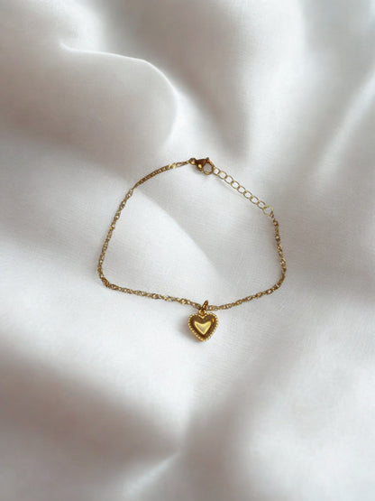 18k pvd Gold bracelet with a heart-shaped charm