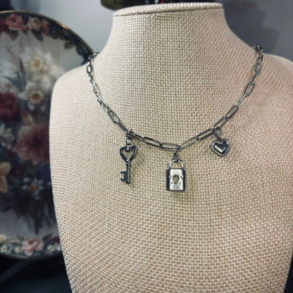 The Everlocked Charm Necklace – Vintage Silver Heart Key & Lock Pendant Chain